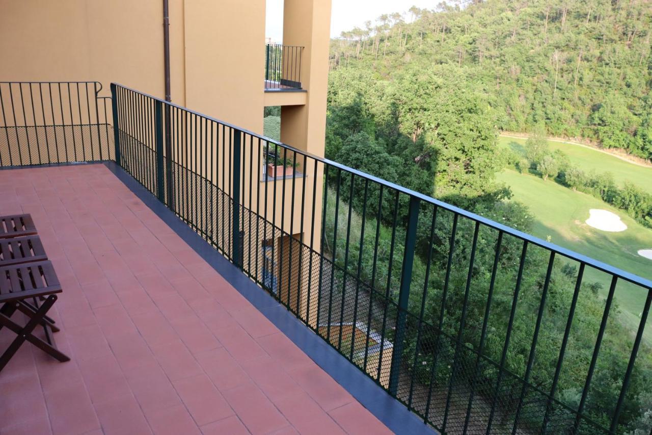 Appartement Dans Un Terrain De Golf, 5 Min De La Mer En Voiture, Parking Gratuit Cogoleto Extérieur photo