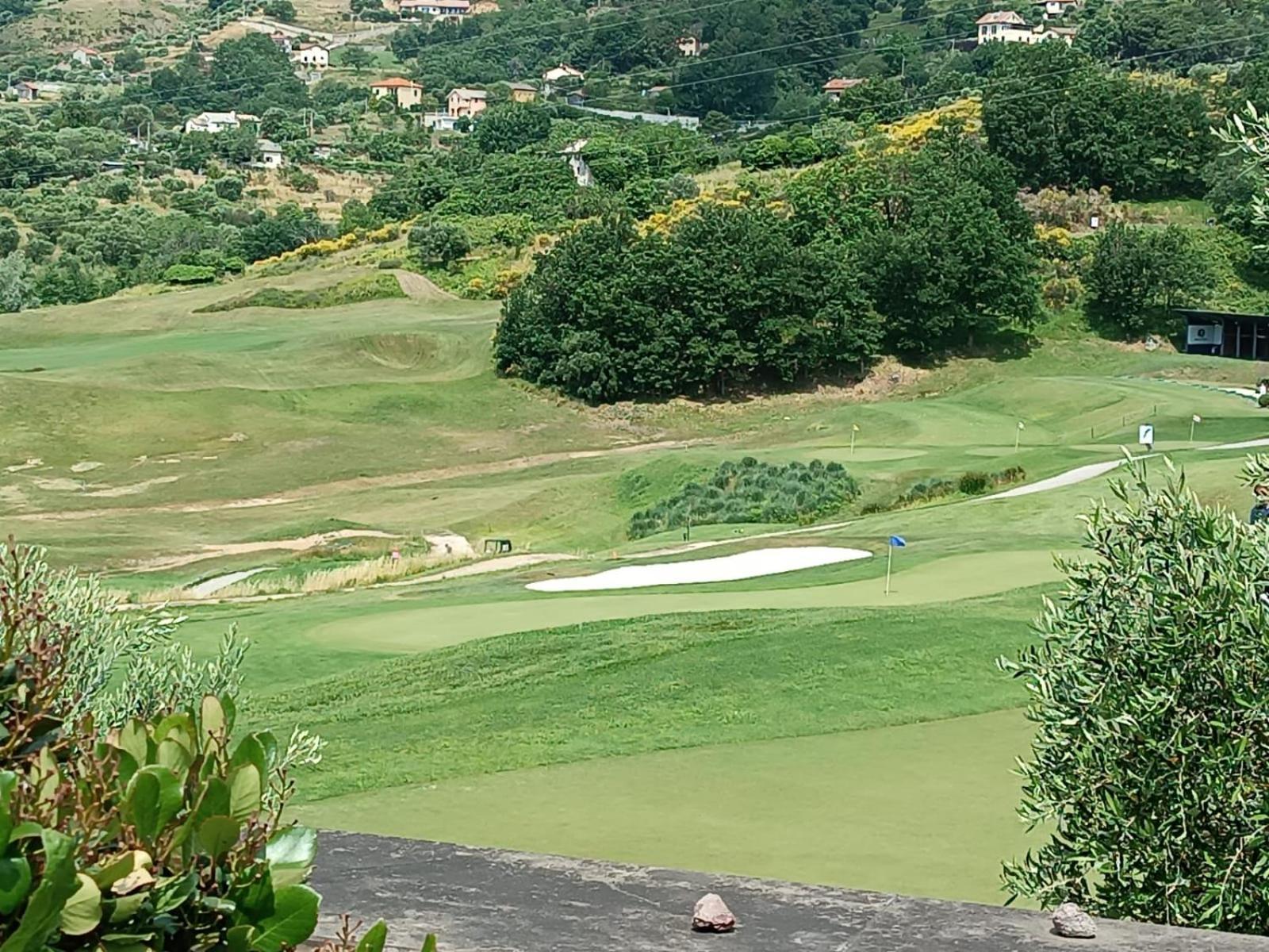 Appartement Dans Un Terrain De Golf, 5 Min De La Mer En Voiture, Parking Gratuit Cogoleto Extérieur photo